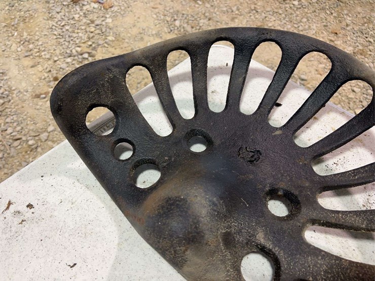 (3)-cast-iron-seats-image-3