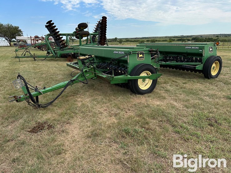 john-deere-450-image-1