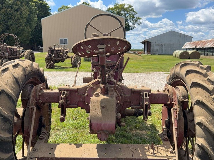 farmall-f-20-image-26