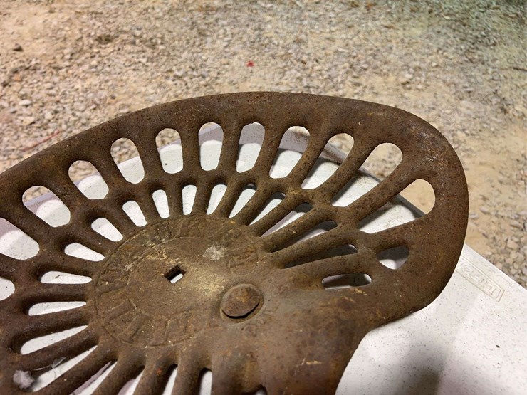 (3)-cast-iron-seats-image-14