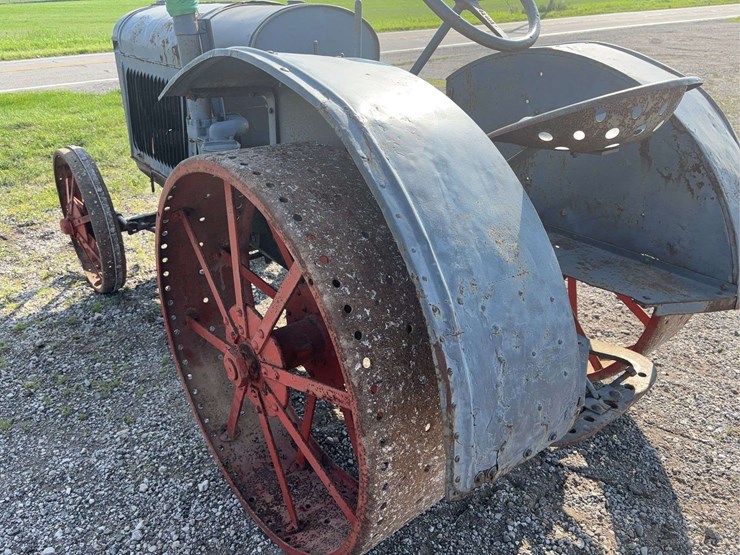 mccormick-deering-10-20-image-40