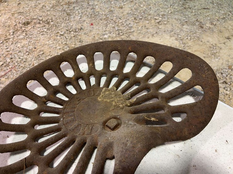 (3)-cast-iron-seats-image-14