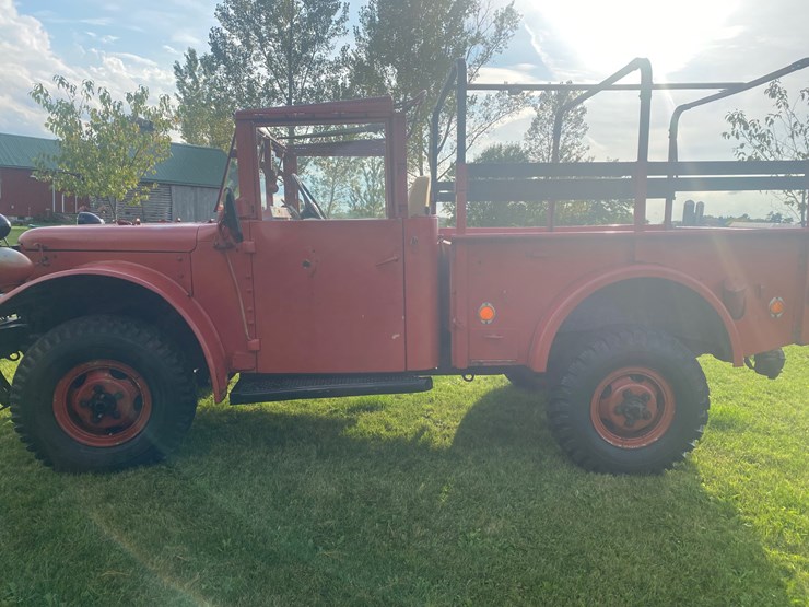 1952-dodge-m37-image-6