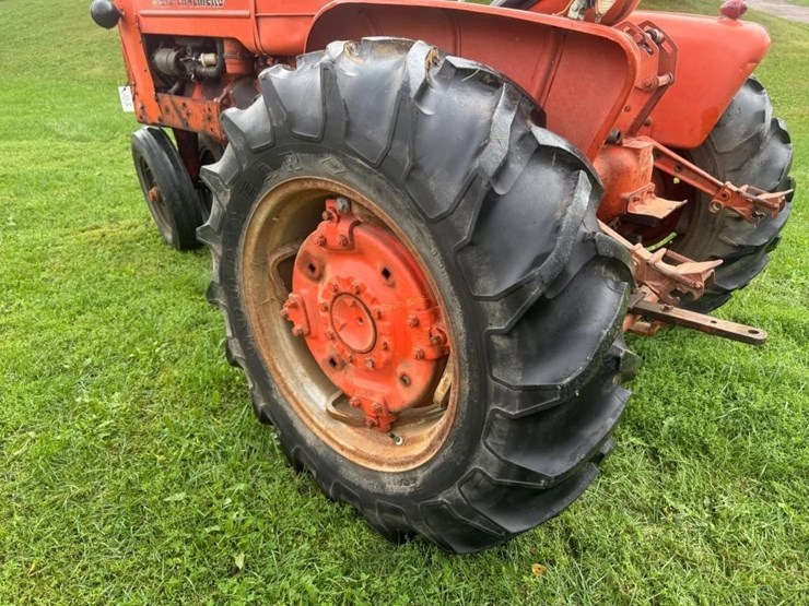 allis-chalmers-d14-tractor-image-8