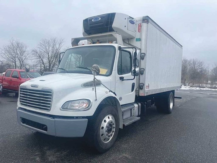 2019-freightliner-m2-106-business-class-image-1