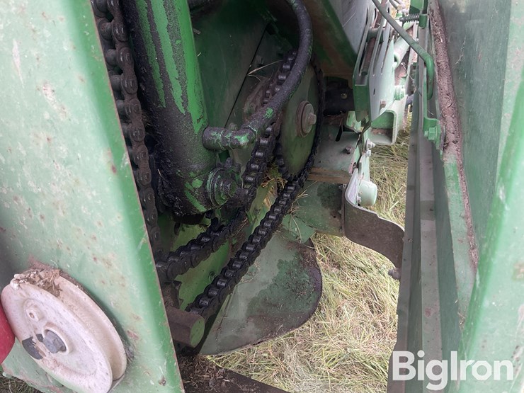 2007-john-deere-568-image-15
