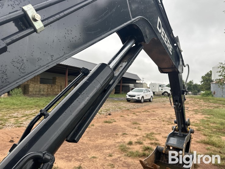 2020-deere-60g-image-12