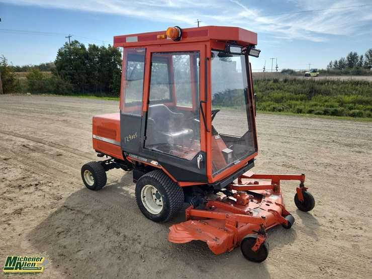 kubota-f2000-image-2