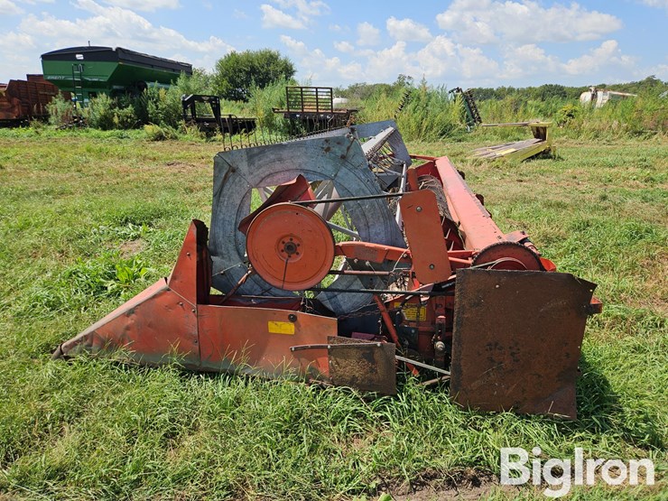 massey-ferguson-1859-image-8