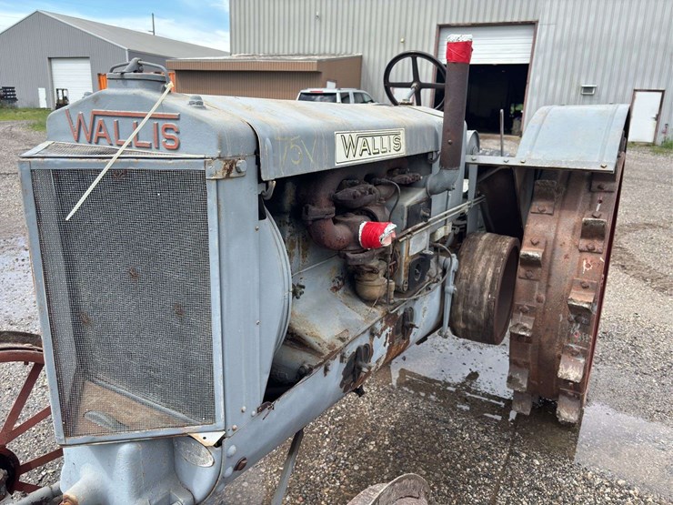 wallis-20-30-tractor-image-12
