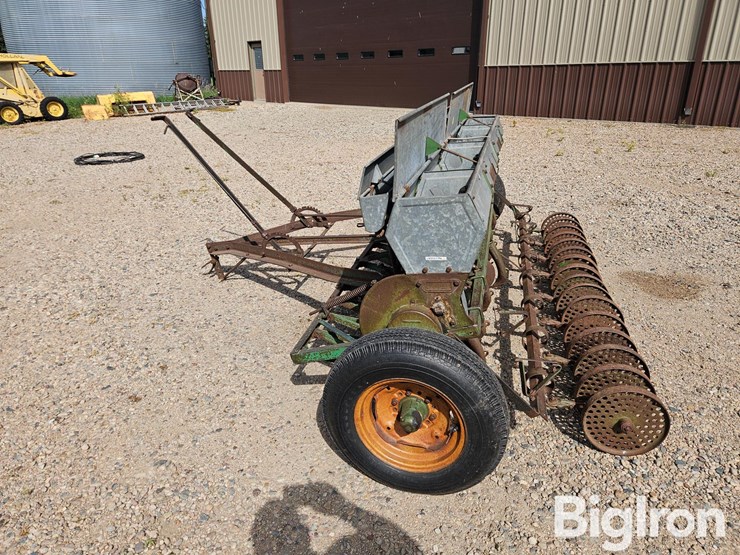 john-deere-10-image-8
