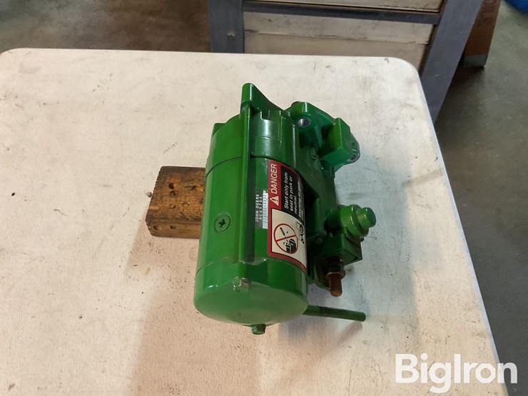 john-deere-12-image-4