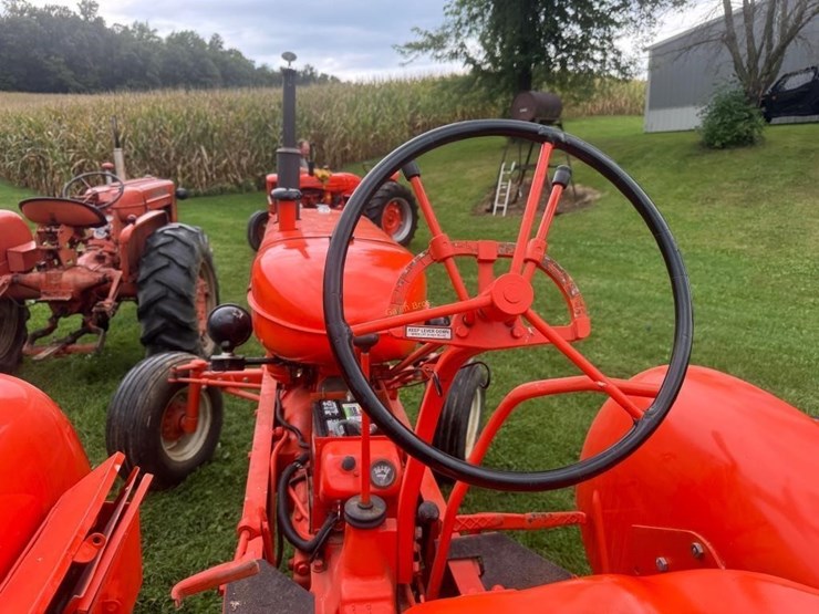 allis-chalmers-wd45-tractor-image-15