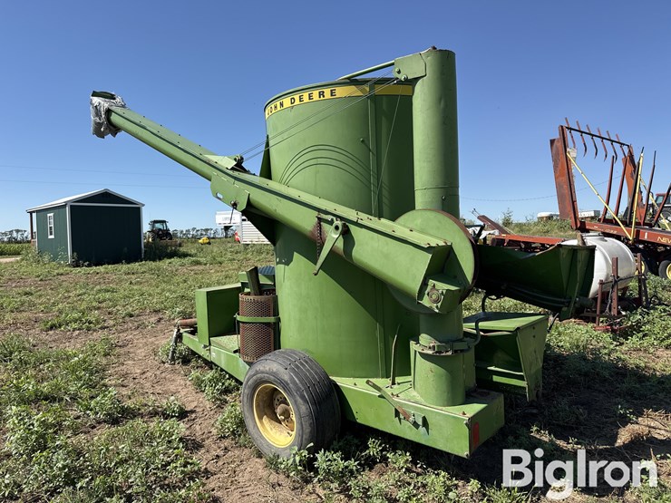 john-deere-700-image-6