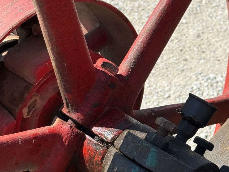 sta-rite-4-hp-hit-&-miss-engine-on-truck-image-24