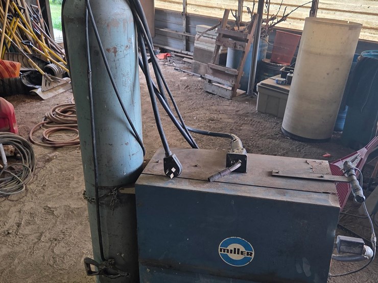 miller-200-welder-image-4