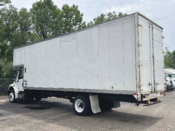 2018-freightliner-m2-106-business-class-image-2