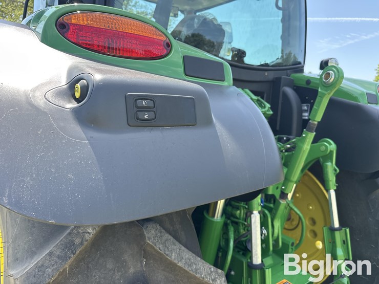 2022-john-deere-6r-110-image-15