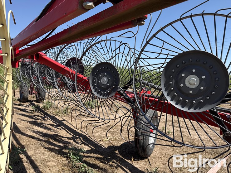 2016-massey-ferguson-3986-image-17
