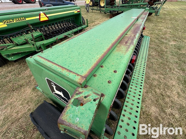 john-deere-450-image-13