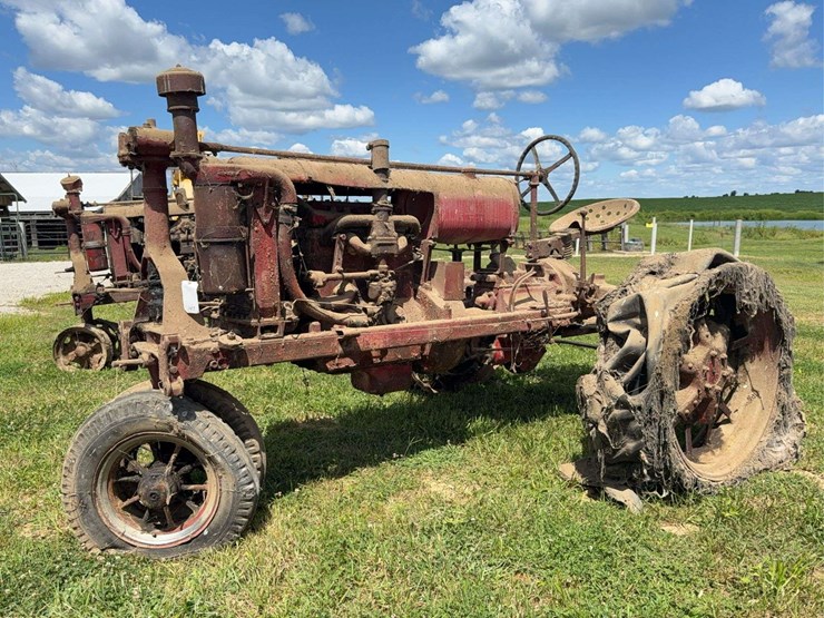 farmall-f-20-image-1