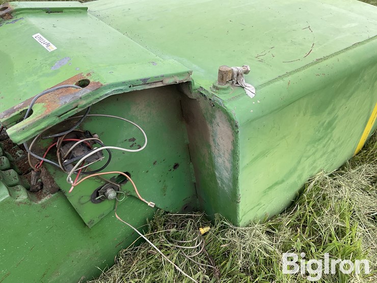john-deere-100-image-11