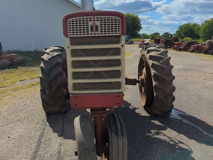 farmall-560-image-2