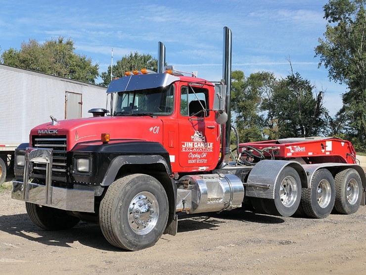 2001-mack-rd688s-image-1