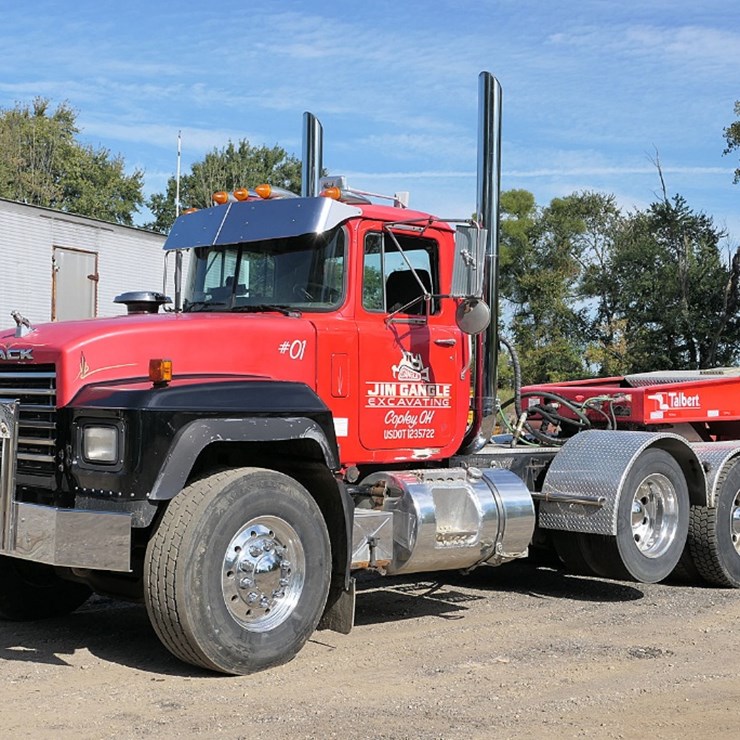 2001 MACK RD688S