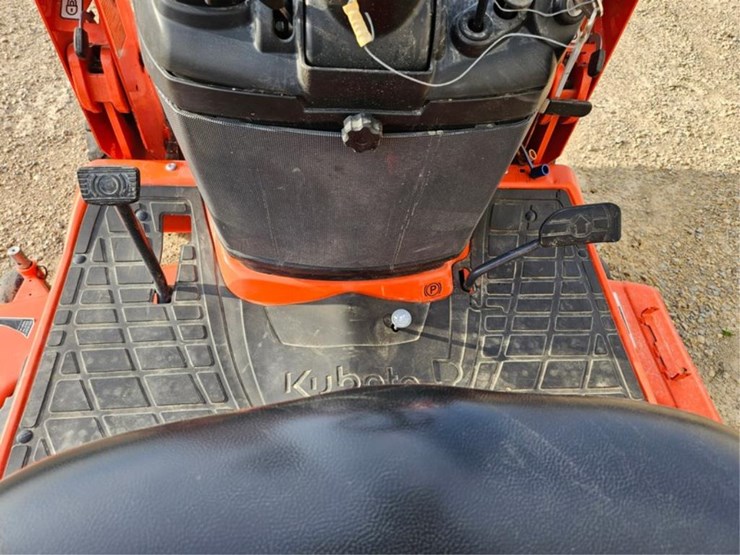 kubota-bx2380-image-35