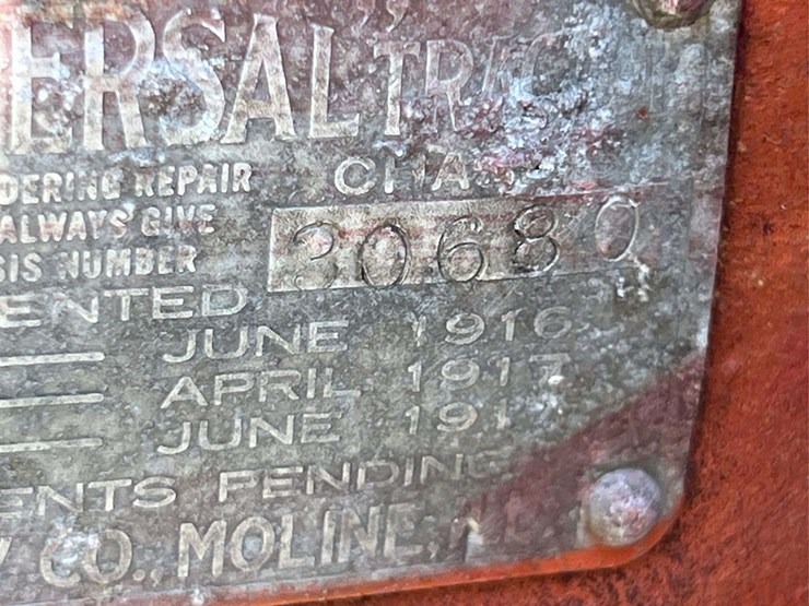 moline-universal-model-d-image-58