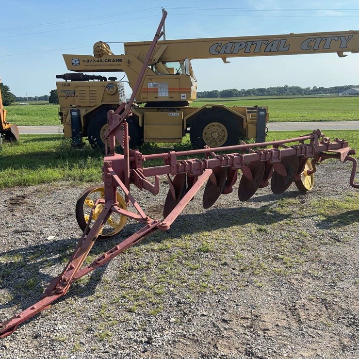 Minneapolis Moline Disc Plow