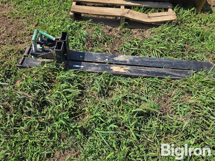 clamp-on-pallet-forks-image-4