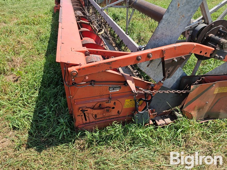 massey-ferguson-1859-image-13