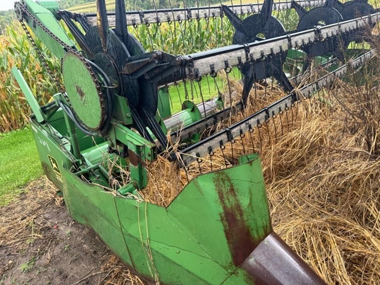 john-deere-216-image-10