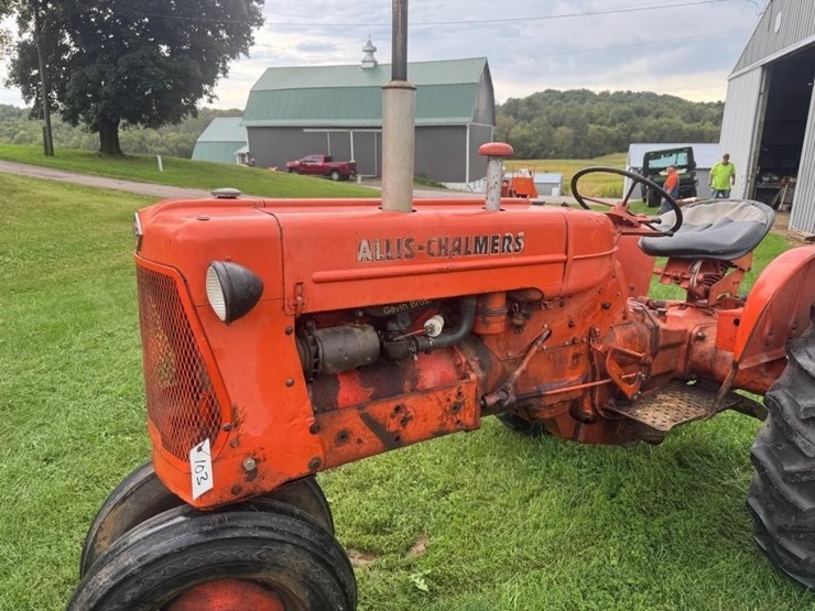 allis-chalmers-d14-tractor-image-11