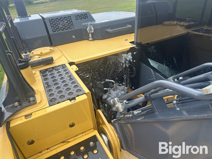 2019-deere-160g-lc-image-14