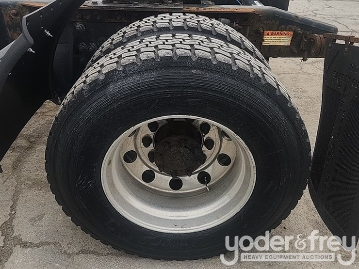 2019-freightliner-cascadia-image-11
