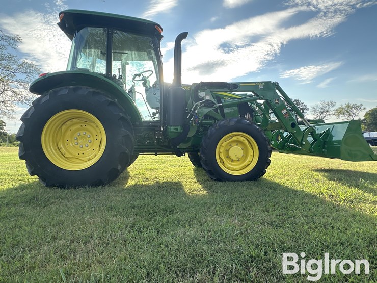 2024-john-deere-5100e-image-4