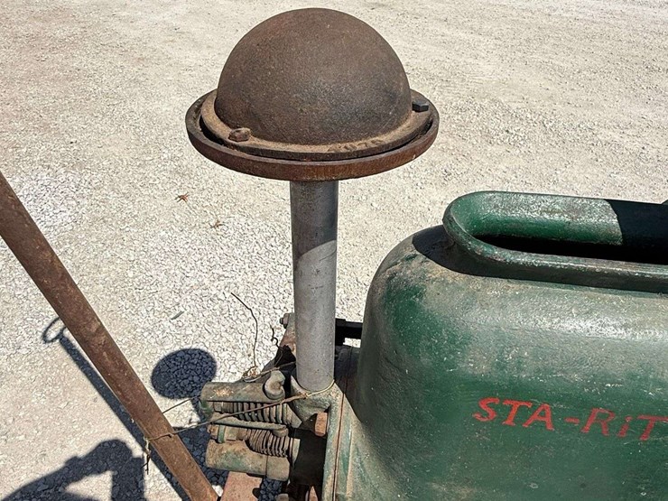 sta-rite-4-hp-hit-&-miss-engine-on-truck-image-49