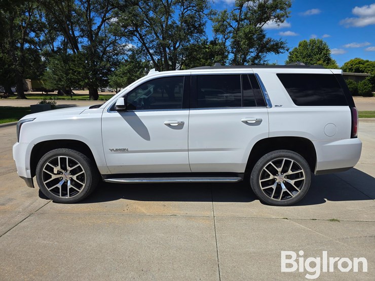 2018-gmc-yukon-slt-image-8