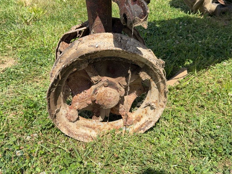 farmall-f-20-image-13