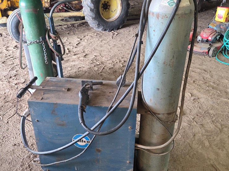 miller-200-welder-image-8