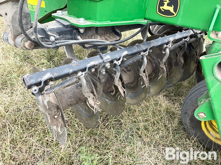 2013-john-deere-2620-image-19