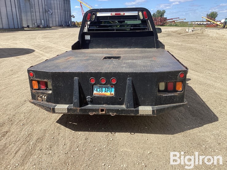2001-chevrolet-silverado-3500-image-6