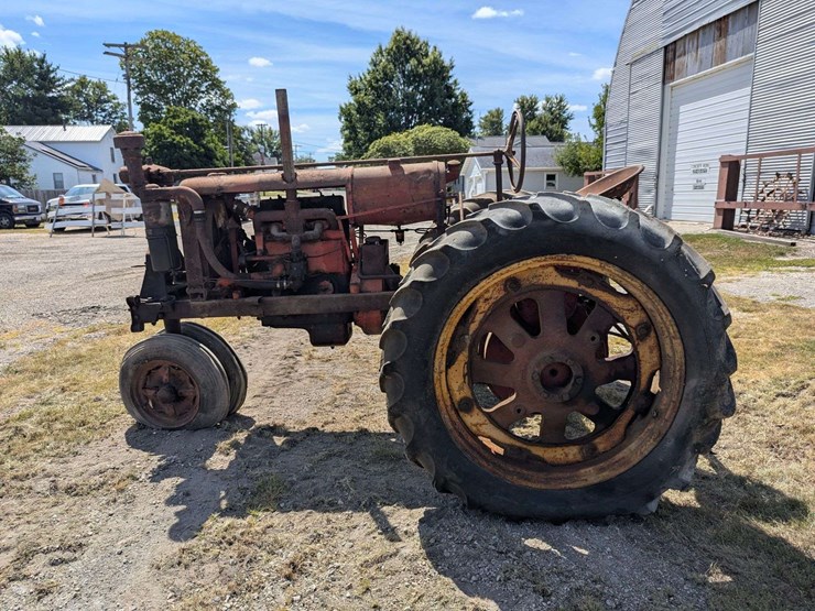 international-harvester-tractor-f-20-image-7