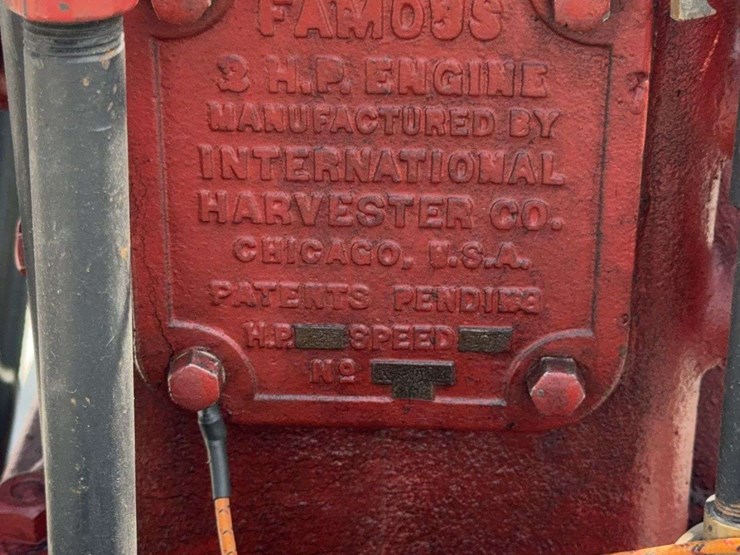 2-hp-international-harvester-“famous”-vertical-engine-with-cooling-tank-image-11