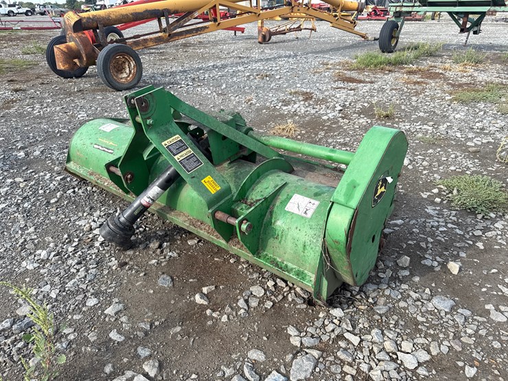 john-deere-7-image-1