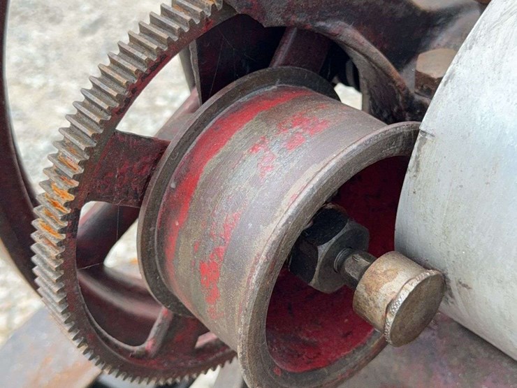 international-tom-thumb-engine-image-19