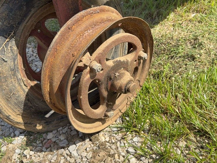 farmall-h-image-16